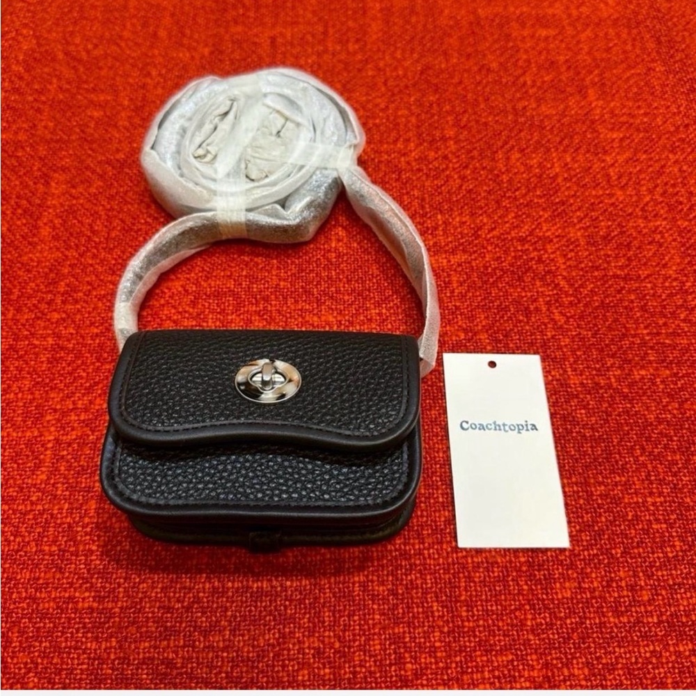 ❤️Authentic Coachtopia Black Mini Crossbody Bag❤️